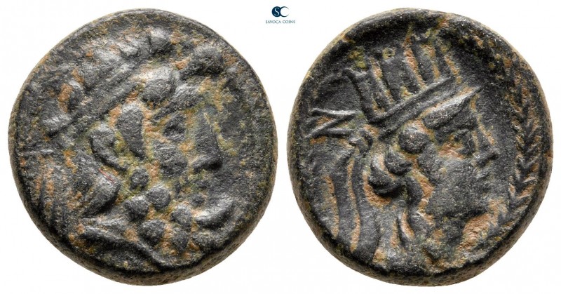 Phoenicia. Simyra circa 200-100 BC. 
Bronze Æ

18 mm, 7,41 g

Diademed head...