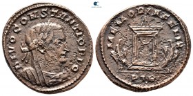 Divus Constantius I AD 317-318. Consecration issue struck under Constantine I. Treveri, AD 307-308. Treveri. Follis Æ