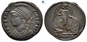 City Commemorative circa AD 330-354. Constantinople. Nummus Æ