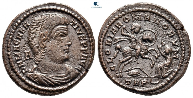 Magnentius AD 350-353. Treveri
Follis Æ

25 mm, 7,25 g

D N MAGNENTIVS P F ...