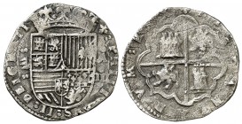s/d. Felipe II. Valladolid. . 4 reales. (Cal. 436 var). 13,03 g. Castillo pequeño en 4º cuartel. Armas de Flandes y Tirol intercambiadas. Ex Colección...