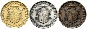 1963. Sede Vacante. Colegio Cardenalicio. Serie de 3 medallas en cobre, plata y oro. En estuche. S/C.