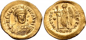 Anastasius I AV Solidus. Constantinople, AD 498-518. D N ANASTASIVS P P AVG, helmeted and cuirassed bust three-quarters facing, holding spear over rig...