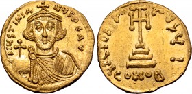Justinian II AV Solidus. First reign. Constantinople, AD 687-692. D IЧSƮINIANЧS PЄ AV, facing bust with short beard, wearing crown and chlamys, holdin...