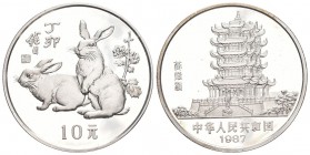 CHINA und Südostasien China Volksrepublik, seit 1949
10 Yuan Silber 1987. Jahr des Hasen. In Kapsel.vorzüglich/Stempelglanz aus Polierte Platte,