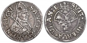 Uri, Schwyz und Unterwalden Dicken (Testone) o. J. (1544-1605). Drei Wappen in Kleeblattform. Rv. Heiliger Martin mit Stab. 9.16 g. HMZ 2-955b. Selten...