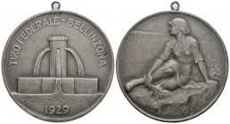 Bellinzona. Medaille 1929 (Modell von Agostina Balestra und Huguenin) auf den Tiro federale. Springbrunnen. Rs: Kauernde weibliche Figur. Richter 1465...