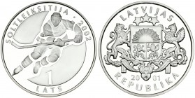 Latvia 1 Lats 2001 Ice Hockey. Averse: Arms with supporters. Reverse: Hockey player. Silver. KM 50