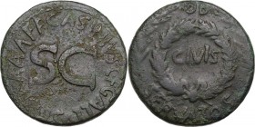 Augustus (27 BC - 14 AD) . AE Sestertius, Rome mint. C. Asinius Gallus, moneyer. Struck 16 BC. Obv. OB above, SERVATOS below, CIVIS within oak wreath ...