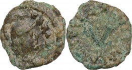 Ostrogothic Italy. Athalaric (526-534). AE 5 Nummi, Ravenna mint. Obv. Helmeted and draped bust of Roma right. Rev. Legend around large V. Ranieri 285...