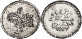 Ottoman Empire. Abdul Aziz (1277-1293 AH / 1861-1876 AD). AR 1 Qirsh. Misr (Cairo), AH 1277/RY 4 (1863). D/ Toughra and value, flower on the right. R/...