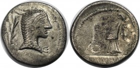 Keltische Münzen, PANNONIA. ERAVISCI. Mitte bis Ende des 1. Jahrhunderts vor Christus. AR Denar, imitiert eine Ausgabe von L. Roscius Fabatus von 59 B...