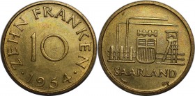 Deutsche Münzen und Medaillen ab 1871, DEUTSCHE NEBENGEBIETE. Saarland. 10 Franken 1954. Jaeger 801. Stempelglanz