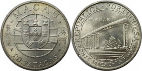 Europäische Münzen und Medaillen, Portugal. PORTUGIESISCHE BESITZUNGEN. MACAU (Ponte Macau). 20 Patacas 1974. Silber. KM 8. Fast Stempelglanz