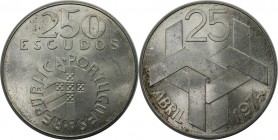 Europäische Münzen und Medaillen, Portugal. Nelkenrevolution. 250 Escudos 1976. 25,0 g. 0.680 Silber. 0.55 OZ. KM 604. Stempelglanz