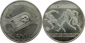 Europäische Münzen und Medaillen, Ungarn / Hungary. Fussball WM. 500 Forint 1981. 28,0 g. 0.640 Silber. 0.58 OZ. KM 625. Stempelglanz
