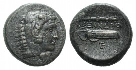 Kings of Macedon, Alexander III ‘the Great’ (336-323 BC). Æ (19mm, 6.29g, 9h). Uncertain mint in Macedon, lifetime issue. Head of Herakles r., wearing...