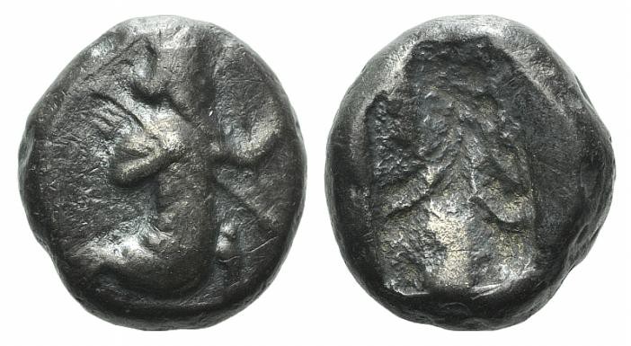 Achaemenid Kings of Persia, c. 480-420 BC. AR Siglos (14mm, 5.17g). Persian king...