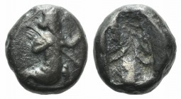 Achaemenid Kings of Persia, c. 480-420 BC. AR Siglos (14mm, 5.17g). Persian king or hero r., in kneeling-running stance, holding bow and dagger, quive...