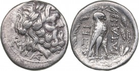 Epirus - Epirote Republic AR Drachm (circa 232-168 BC)
4.51 g. 20mm. Head of Zeus Dodonaeus right, wearing oak wreath. / Eagle standing right, on thu...