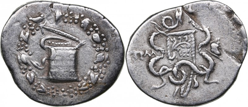 Lydia - Tralleis AR Tetradrachm (circa 166-170 BC)
12.50 g. 30mm. VF/VF Cista m...