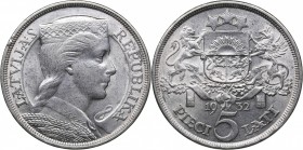 Latvia 5 lati 1932
25.03 g. XF/AU Mint luster. Ag. KM# 9