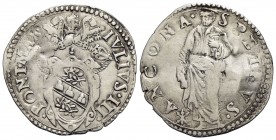 ANCONA - Giulio III (1550-1555) - Giulio - Stemma sormontato da tiara e chiavi decussate - R/ San Pietro stante con chiavi nella d. in basso e libro c...