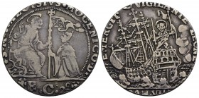 VENEZIA - Alvise II Mocenigo (1700-1709) - Osella - 1706 A. VII - San Marco in trono consegna il vessillo al Doge - R/ Grande nave da guerra con a pop...