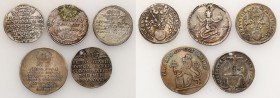 Hungary
WORLD COINS

Austria, Hungary, Germany. etony Corona / Koronacyjne, set 5 pieces 

W zestawie m in.: - żeton koronacyjny Leopolda na król...