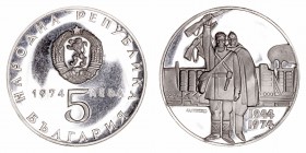Monedas Extranjeras
Bulgaria
5 Leva. AR. 1974. 30 Aniversario de la Liberación 1944-1974. 20.55g. KM.92. Suave pátina y rayitas. (PROOF).