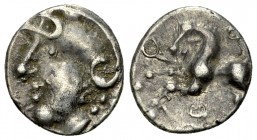 Aedui AR Quinarius, c. 80-50 BC 

Celtic Gaul, Aedui. AR Quinarius (12-13 mm, 1.96 g), c. 80-50 BC.
 Obv. Celticized head of Roma to left.
 Rev. H...