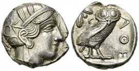 Athens AR Tetradrachm, c. 420s-404 BC 

Attica, Athens. AR Tetradrachm (24-25 mm, 17.15 g), c. 420s-404 BC.
Tetradrachm.
Obv. Head of Athena to ri...