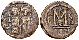Iustinus II AE Nummus, Constantinople 

Iustinus II (565-578 AD). AE Nummus (29 mm, 14.66 g), Constantinople, 572-573 AD.
Obv. DN IVSTI-NVS PP AVC,...