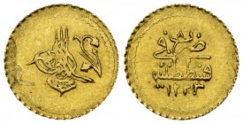 Mahmud II AV 1/4 Zeri Mahbub AH 1223/8 

Ottoman Empire. Mahmud II (AH 1223-1255/1808-1839 AD). AV 1/4 Zeri Mahbub AH 1223/8 (1815) (14 mm, 0.80 g)....