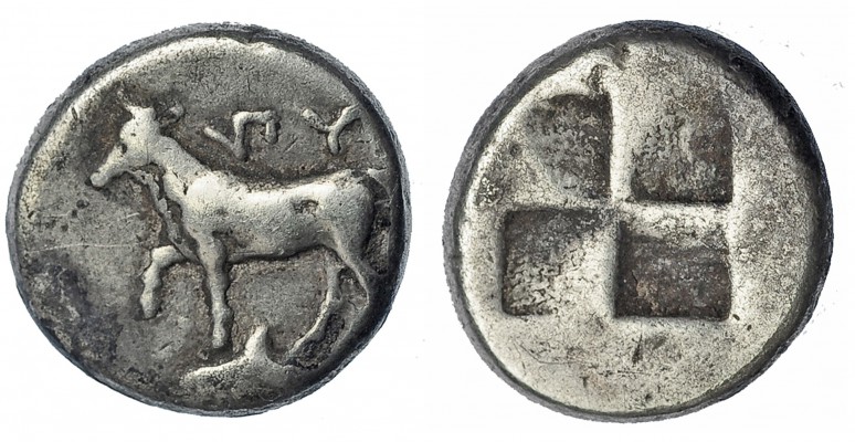 TRACIA. Bizantium. Siclo (340-320 a.C. ). A/ Ternera a izq.; debajo delfín y enc...