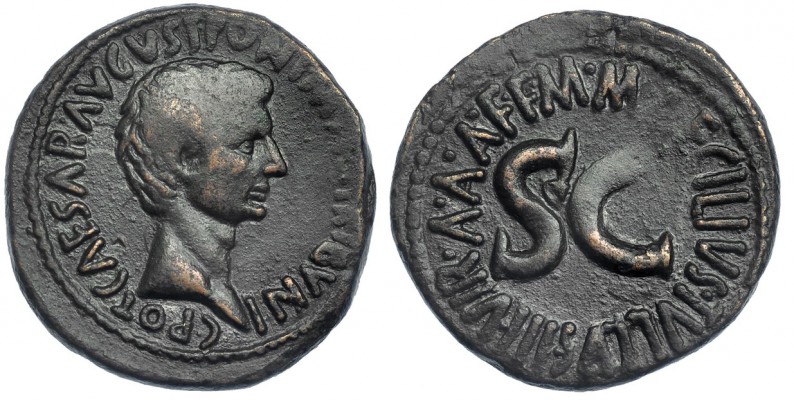 AUGUSTO. As. Roma (7 a.C.). R/ Ley.: M. MAECILIVS TVLLVS III VIR AAAFF. RIC-435....