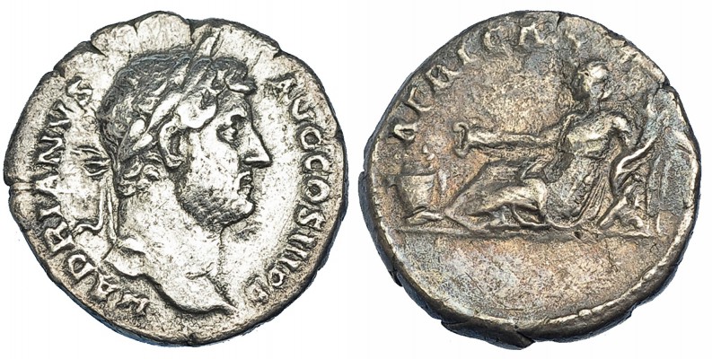 ADRIANO. Denario. Roma (136). R/ África reclinada a izq. sosteniendo escorpión y...