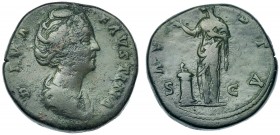 FAUSTINA I, esposa de Antonino Pío. Sestercio. Roma (141). R/ Vesta sacrificando a izq. RIC-1126. Pátina verde claro con erosiones. BC+.