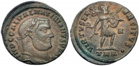 GALERIO MAXIMIANO. Follis. Antioquía (308). Marca: H en el campo; TNA• en el exergo. R/ VIRTVS EXERCITVS. RIC-92 vte. Ex C. Dattari. MBC/MBC+.