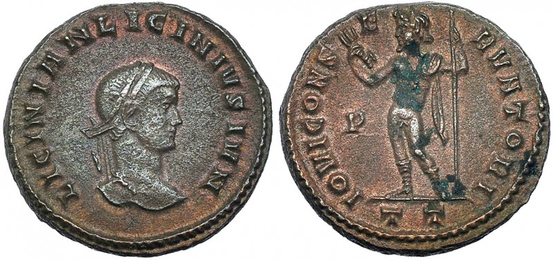 LICINIO II. Follis. Ticinum (317-318). Marca: P en el campo. TT en el exergo. R/...