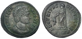 ELENA, MADRE DE CONSTANTINO I. Follis. Heraclea (325-326). SMHB en el exergo. R/ SECVRITAS REIPVBLICE. RIC-79. Porosidades. MBC+. Ex C. Dattari.
