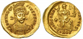 TEODOSIO II. Sólido. Constantinopla (408-420). R/ Constantinopla sentada de frente sosteniendo cetro y Victoria soble globo y apoyando el pie sobre pr...