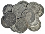 Lote de 15 monedas de real. Felipe V (5); Fernando VI (2); Carlos III (5); Carlos IV (3). Casi todas diferentes. BC+.