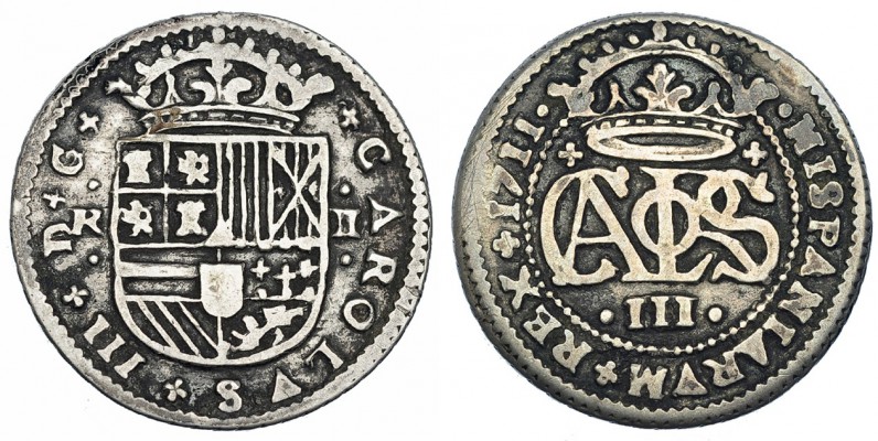 2 reales. 1711. Barcelona. VI-25. Ligeramente alabeada. Ligeramente alabeada. MB...