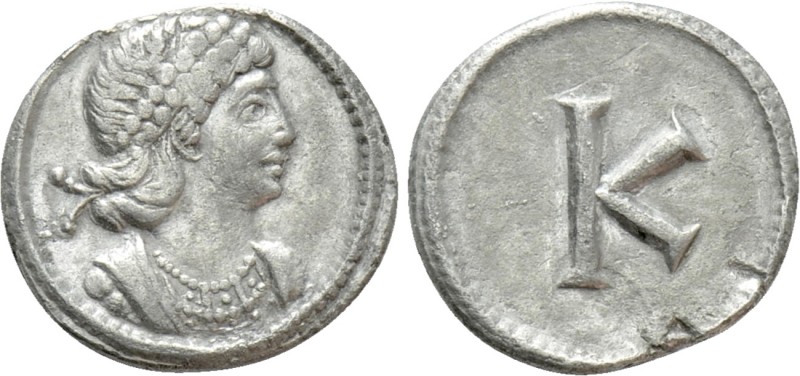 ANONYMOUS (Circa 330). Third Siliqua. Constantinople

Obv: Pearl-diademed and ...