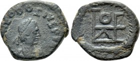 THEODOSIUS II (402-450). Nummus. Nicomedia(?)