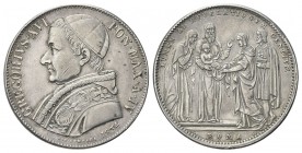 ROMA
Gregorio XVI (Bartolomeo Alberto Cappellari), 1831-1846.
Scudo 1834 a. IV.
Ag
gr. 26,36
Dr. Busto a s. con zucchetto, mozzetta e stola.
Rv....