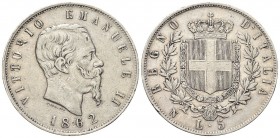 REGNO D’ITALIA
Vittorio Emanuele II, 1861-1878.
5 Lire 1862 Napoli.
Ag
Dr. Testa del sovrano rivolta a d.
Rv. Stemma sabaudo crociato sormontato ...