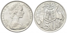 Australia
Elisabetta II, dal 1952.
50 Cents 1966, Kangaroo.
Ag
gr. 13,25
Dr. Testa coronata a d.
Rv. Stemma australiano tra canguro rosso ed emù...