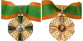 GERMANY - BADEN
Order of the Lion of Zähringen
Commander's Cross. Breast Badge, 50 mm, GOLD, set to the obverse with one green, translucent paste; a...